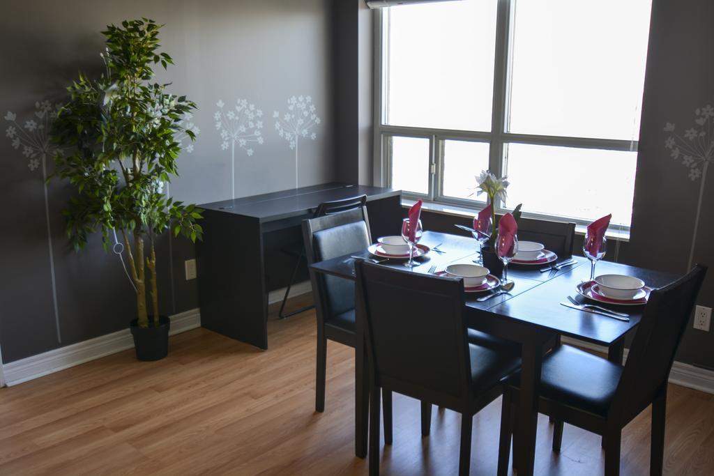 Maplewood Suites - Square One Mississauga Habitación foto