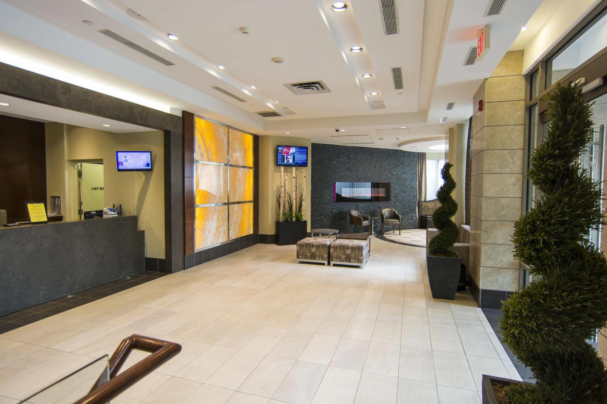 Maplewood Suites - Square One Mississauga Exterior foto